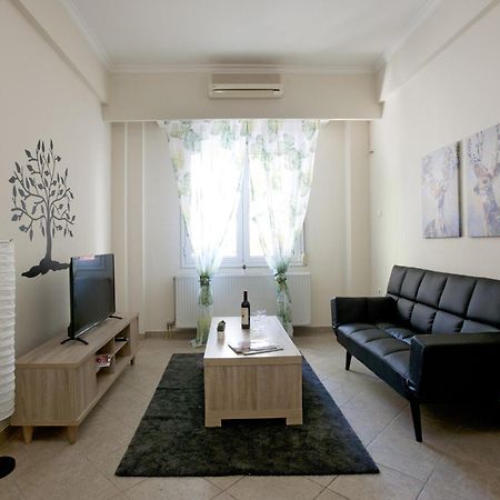 Comfortable Apartment At The Foot Of The Odeon Of Herodes Atticus Athen Exterior foto