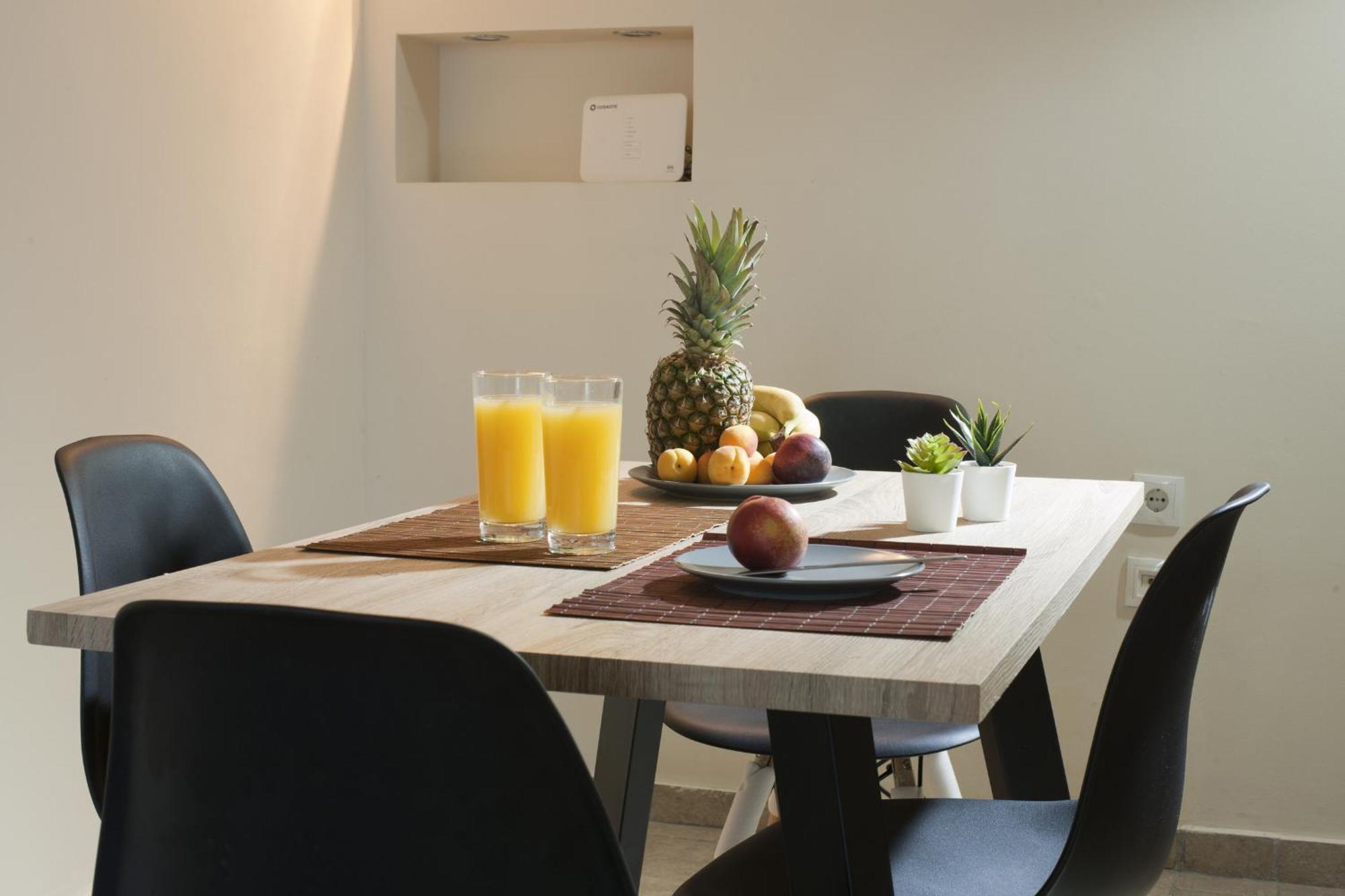 Comfortable Apartment At The Foot Of The Odeon Of Herodes Atticus Athen Exterior foto